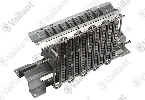 Vaillant Kammergruppe aus Metall mit mehreren vertikal angeordneten Rohren zur Strömungsführung, geeignet für Heizsysteme.